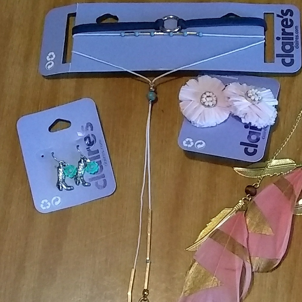 Claire's jewelry lot of 4 💸Sale of 5 for 25 💸